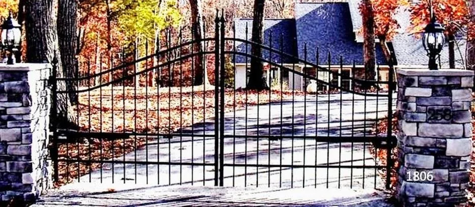 Gate 1806
